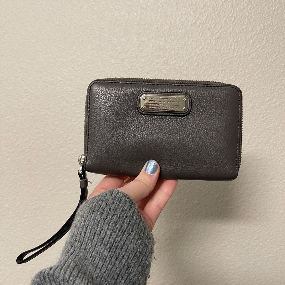 Marc by Marc Jacobs Grey wristlet wallet
